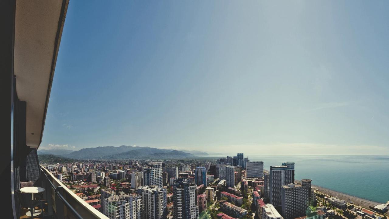 Orbi City Aparthotel Batumi Exterior photo