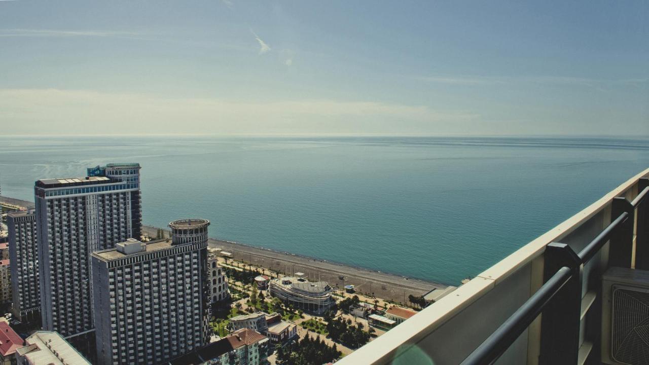 Orbi City Aparthotel Batumi Exterior photo