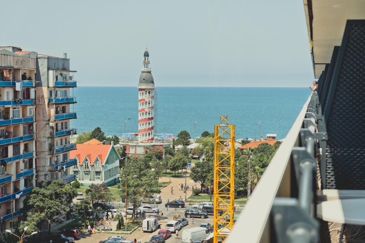 Orbi City Aparthotel Batumi Exterior photo