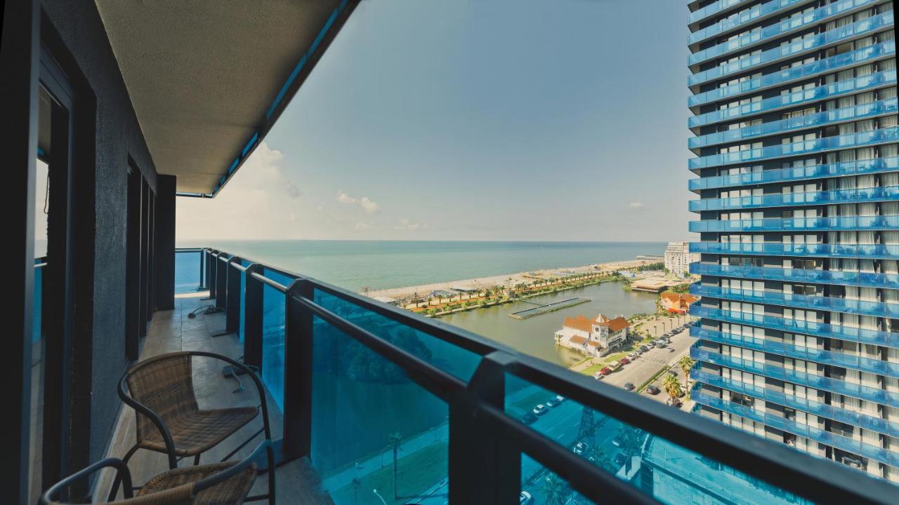 Orbi City Aparthotel Batumi Exterior photo