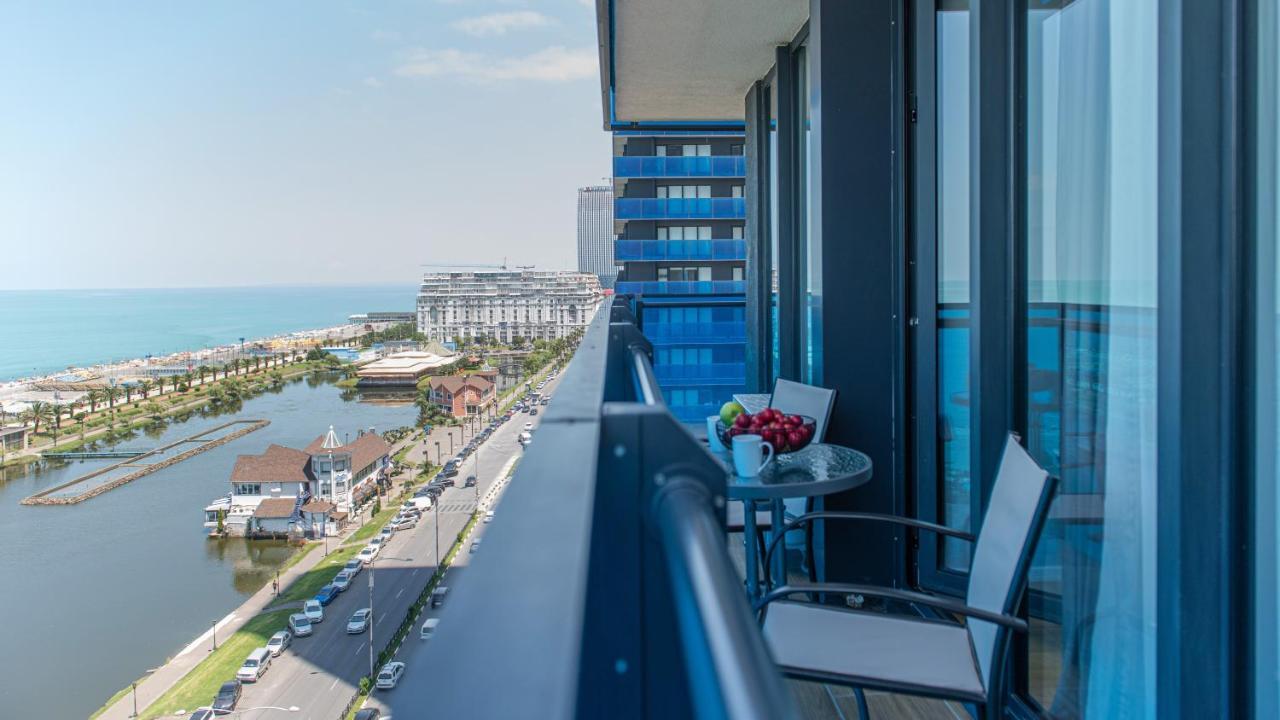 Orbi City Aparthotel Batumi Exterior photo