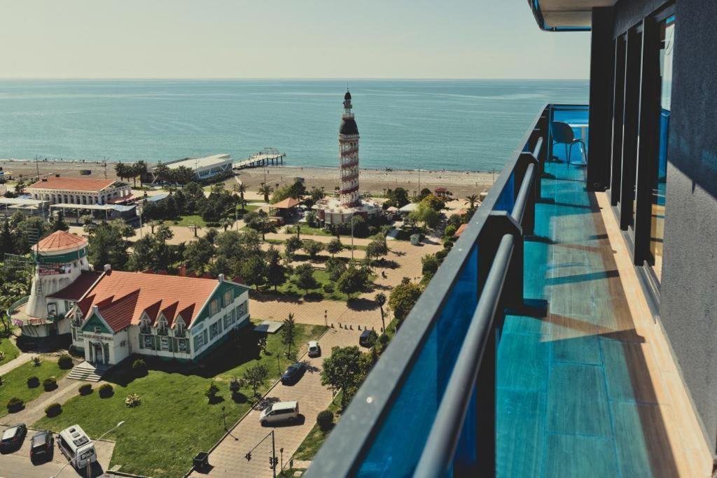 Orbi City Aparthotel Batumi Exterior photo