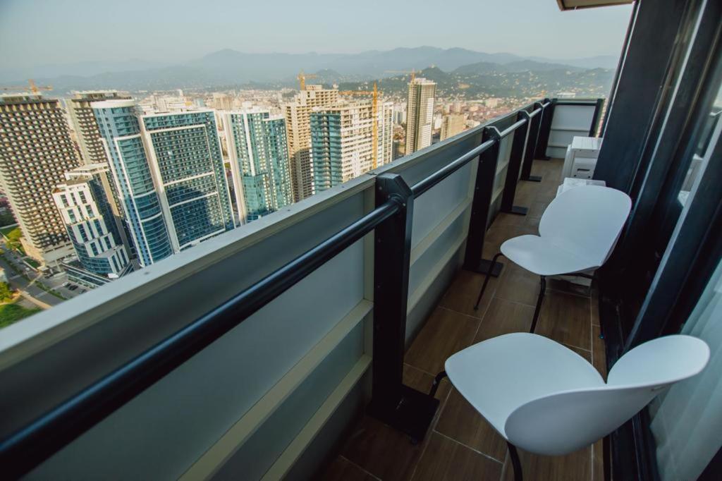 Orbi City Aparthotel Batumi Exterior photo