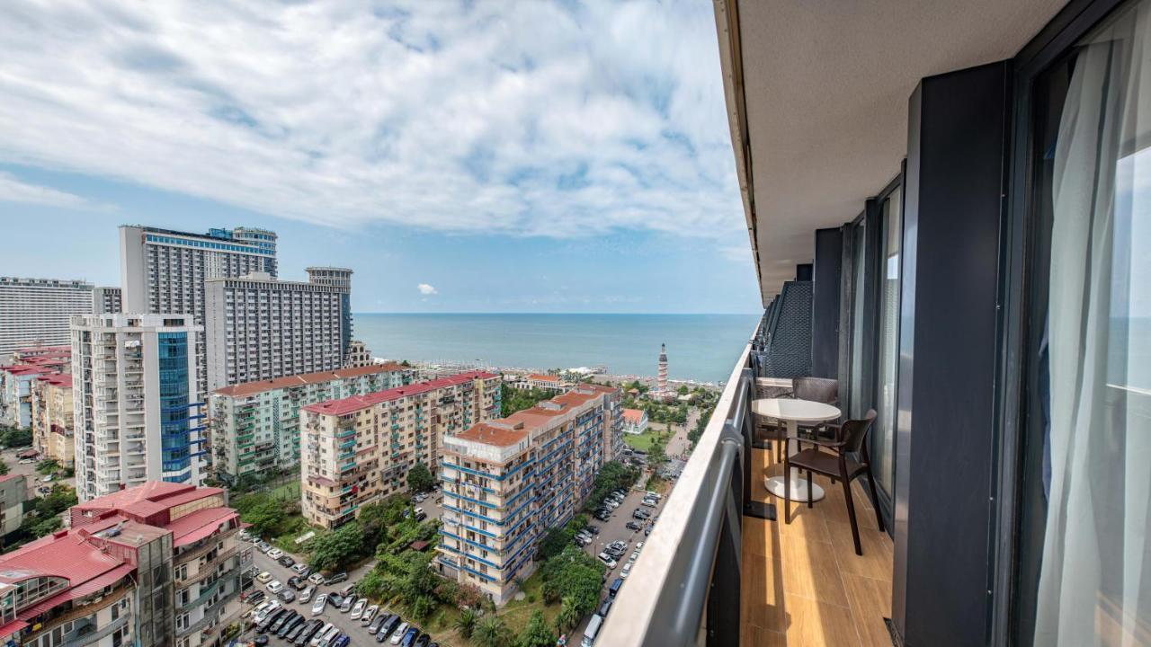 Orbi City Aparthotel Batumi Exterior photo