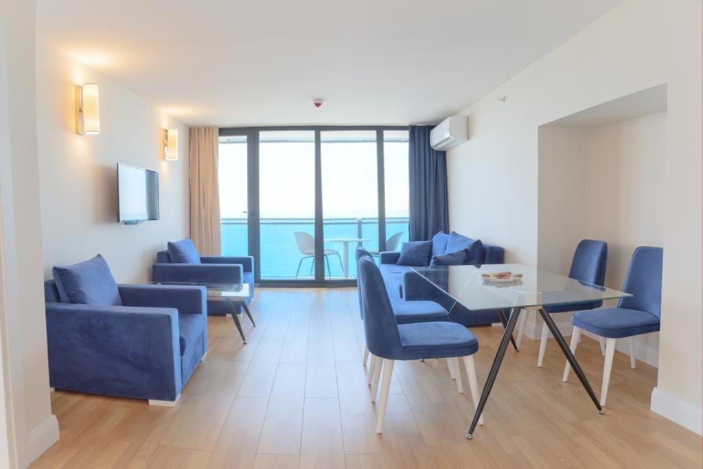 Orbi City Aparthotel Batumi Exterior photo