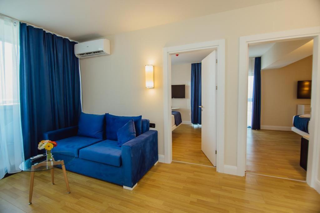 Orbi City Aparthotel Batumi Exterior photo